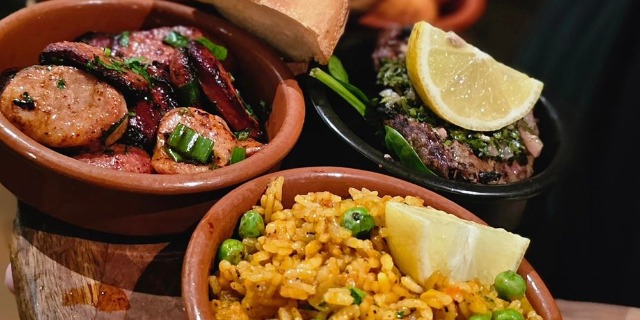 Lola Cocina Spanish Restaurant- Narrabeen Logo